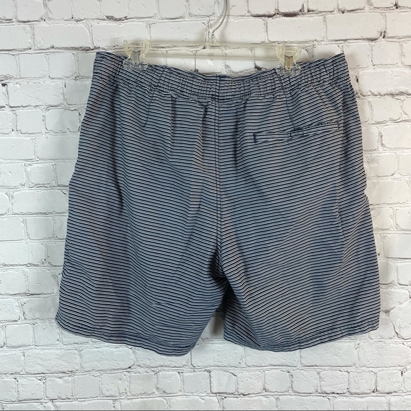 [Amazon Essentials] Striped Shorts - Picture 4 of 9
